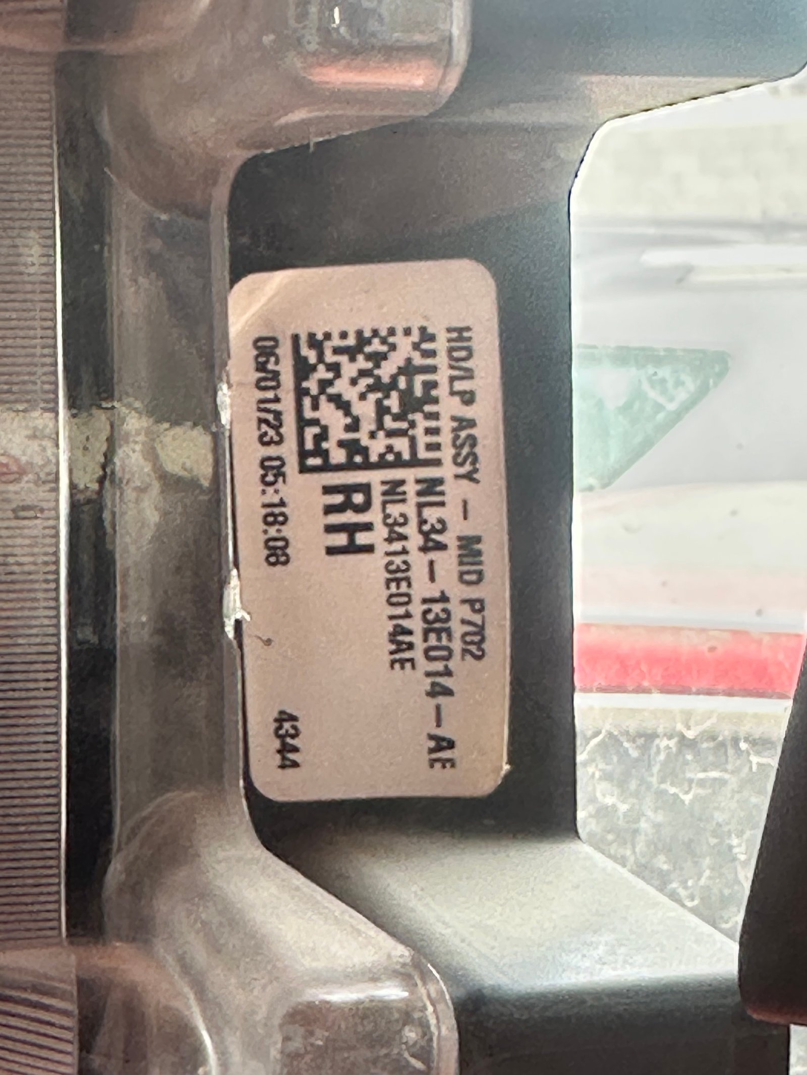 شمعة امامية يمين فورد f150 ٢٠٢٠ - ٢٠٢٣